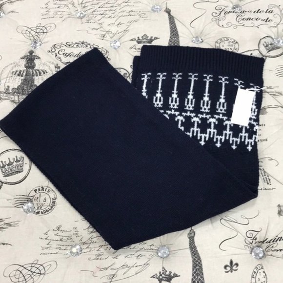 Tory Sport Chunky Merino Fair Isle Scarf - Picture 2 of 6